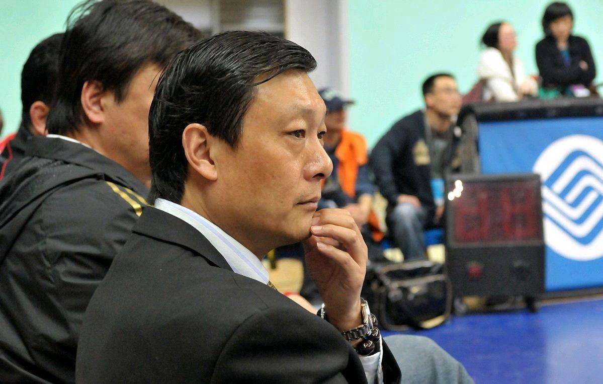 上海男篮主教练调整战术,迎接新的挑战的简单介绍 上海男篮主教练调整战术,迎接新的挑战的简单介绍