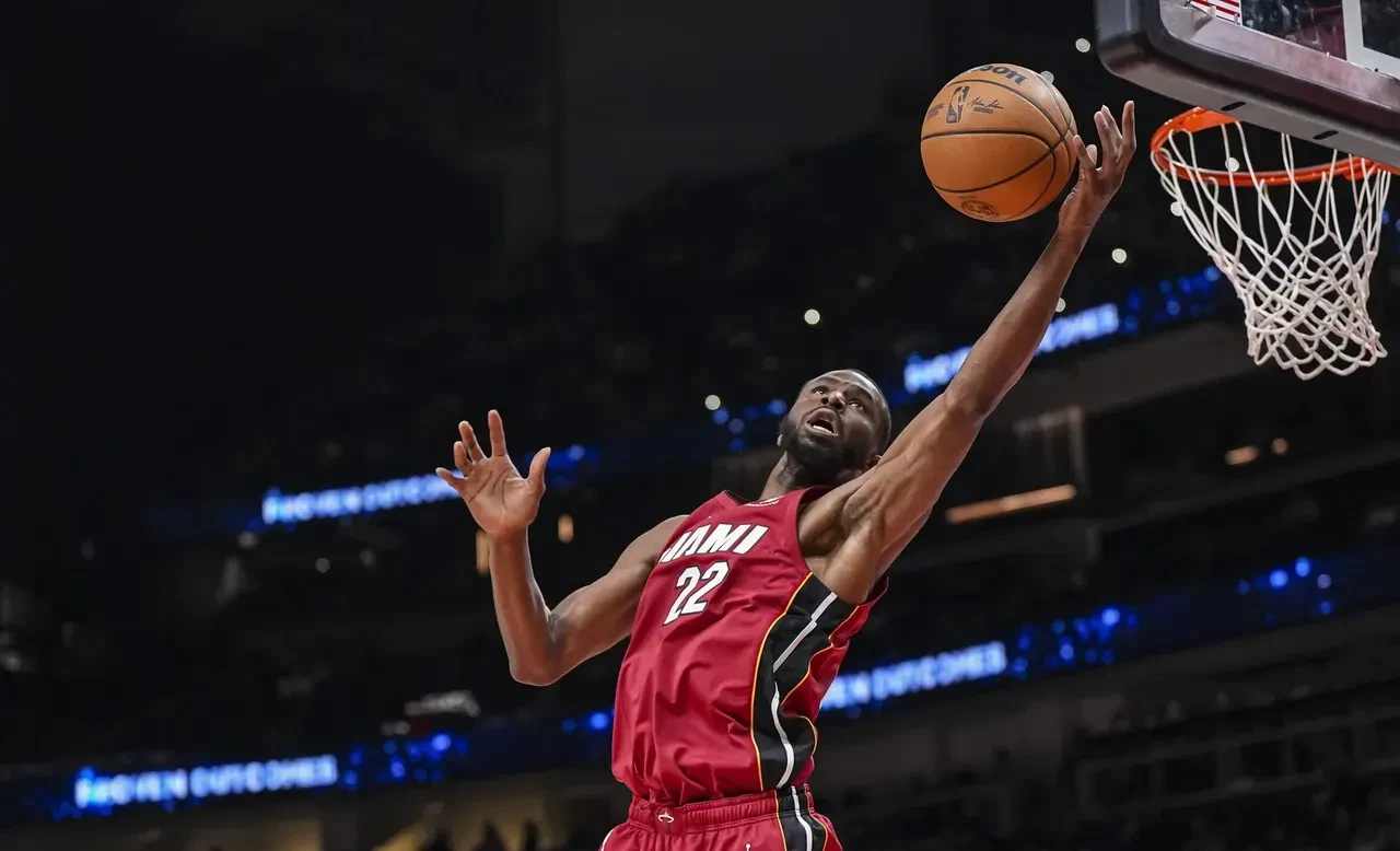 热火战胜国王，继续保持火热